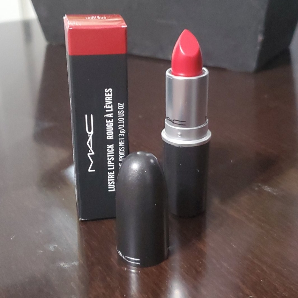 BNIB Mac lustre lipstick lady bug full-size